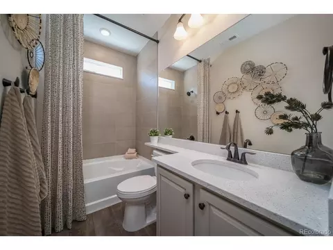 21815 E 51st Dr, Aurora, CO 80019 photo 9