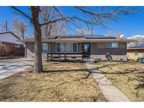 441 S Swadley St, Lakewood, CO 80228