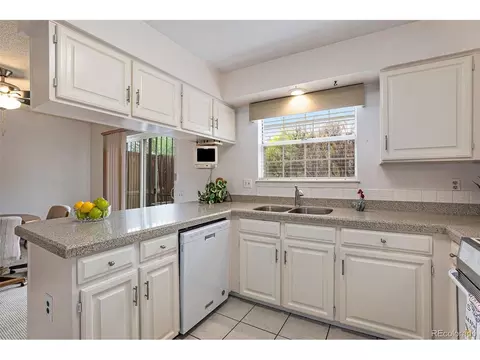 8621 E Yale Ave #E, Denver, CO 80231 photo 6