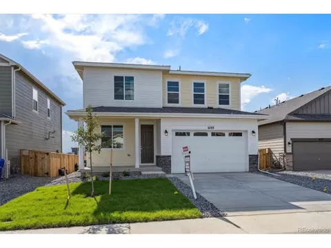 6189 Bauer Ct, Longmont, CO 80504