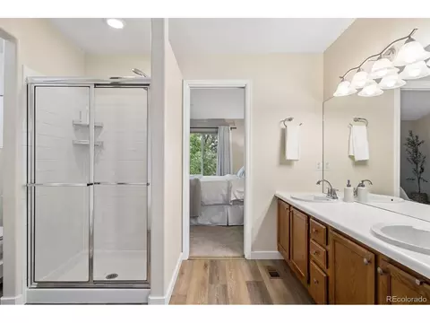 Bath - 19889 E Hamilton Pl, Aurora, CO 80013 photo 4 of 5