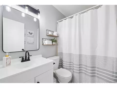 Bath - 19889 E Hamilton Pl, Aurora, CO 80013 photo 5 of 5