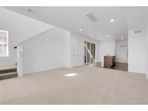 23651 E 5th Dr, Aurora, CO 80018 photo 4