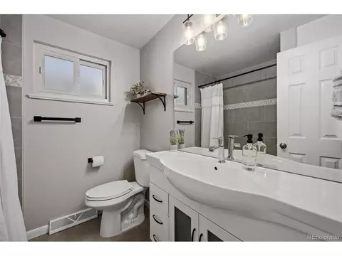1217 Boston St, Aurora, CO 80010 photo 28