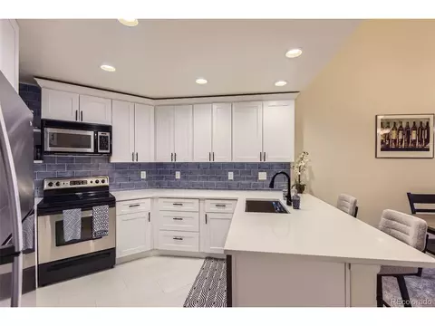 8623 E Dry Creek Rd #422, Englewood, CO 80112