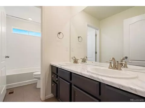 12855 Clearview St, Longmont, CO 80504 photo 17