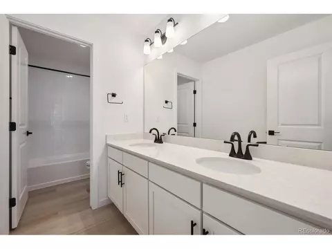 24768 E 40th Ave, Aurora, CO 80019 photo 17