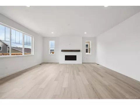 24768 E 40th Ave, Aurora, CO 80019 photo 4