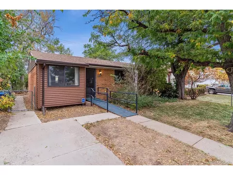 Undisclosed, Englewood, CO 80110