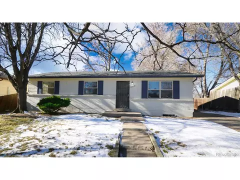 5563 Crown Blvd, Denver, CO 80239