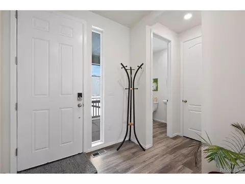 26341 E 5th Pl, Aurora, CO 80018 photo 2