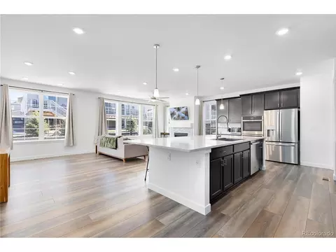 22442 E Narrowleaf Cir, Aurora, CO 80016 photo 2