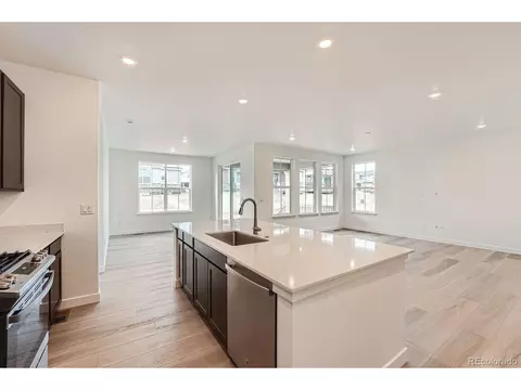 24732 E Atlantic Dr, Aurora, CO 80018 photo 5