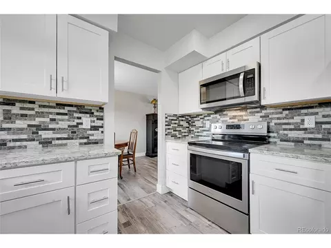 8026 W Calhoun Pl, Littleton, CO 80123