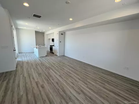 24521 E 41st Ave, Aurora, CO 80019 photo 2