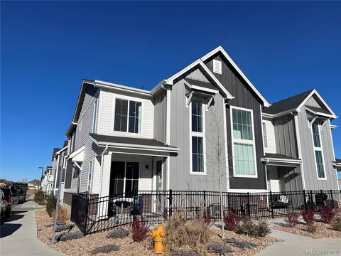 1900 S Poplar Ct, Denver, CO 80224