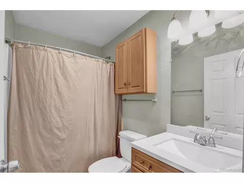 Bath - 59 Chief Trl, Como, CO 80436 photo 2 of 2