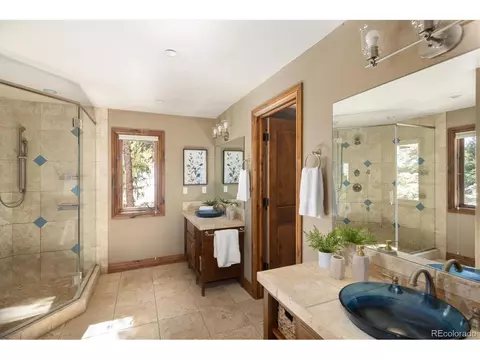 Bath - 7837 S Settlers Dr, Morrison, CO 80465 photo 1 of 3
