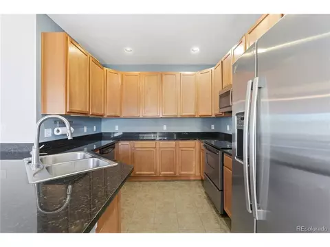 Kitchen - 4685 E 98th Pl, Thornton, CO 80229 photo 2 of 4