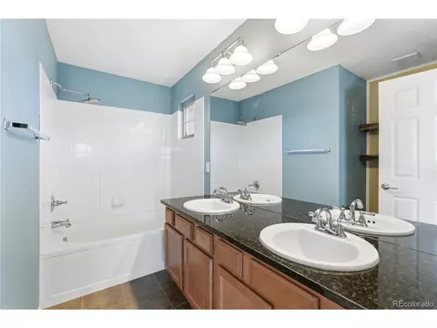 Bath - 4685 E 98th Pl, Thornton, CO 80229 photo 2 of 4