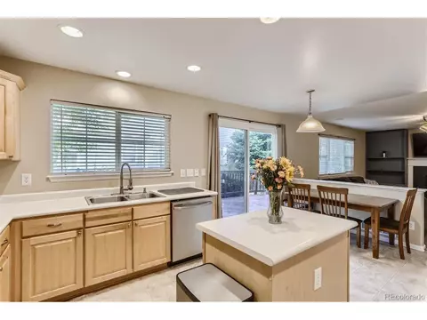 24366 E Kansas Cir, Aurora, CO 80018 photo 8