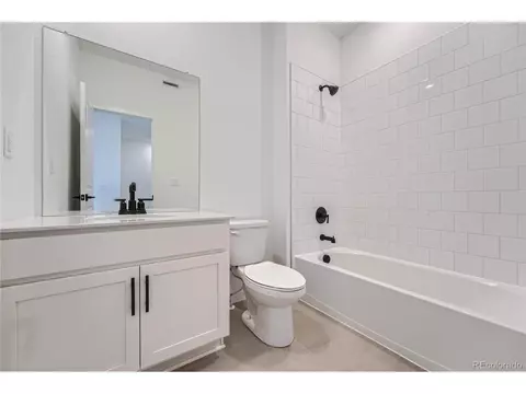 27452 E 1st Ave, Aurora, CO 80018 photo 19