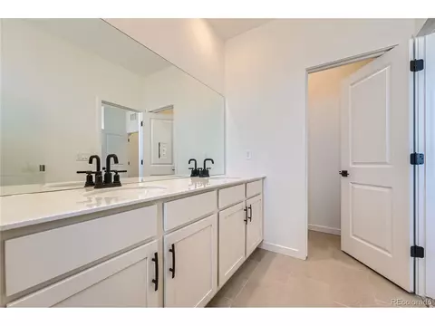 27452 E 1st Ave, Aurora, CO 80018 photo 6