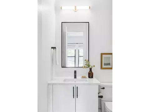 Bath - 330 Elm St, Denver, CO 80220 photo 1 of 13