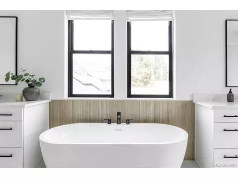Bath - 330 Elm St, Denver, CO 80220 photo 5 of 13