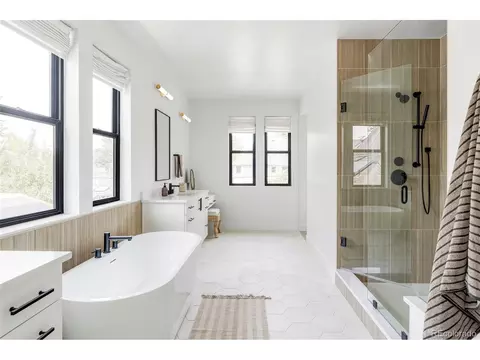 Bath - 330 Elm St, Denver, CO 80220 photo 7 of 13