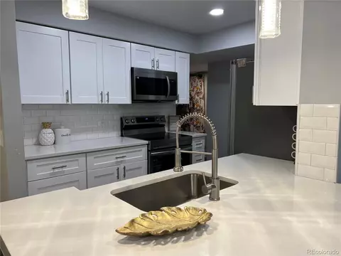 14652 E 2nd Ave #204D, Aurora, CO 80011