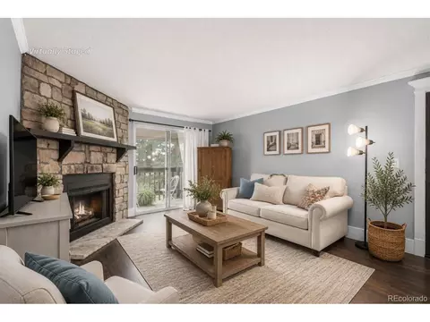 1863 S Pitkin Cir #B, Aurora, CO 80017
