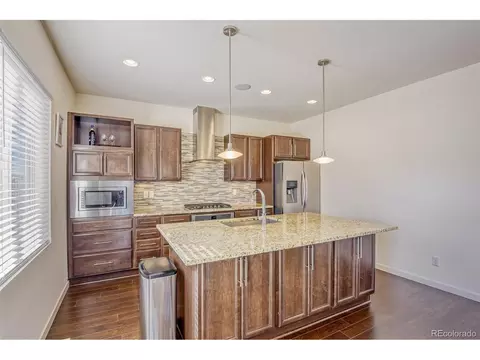 Kitchen - 10890 Touchstone Loop, Parker, CO 80134 photo 2 of 3