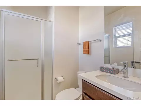 Bath - 10890 Touchstone Loop, Parker, CO 80134 photo 3 of 5