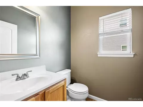 19045 E Ithaca Pl, Aurora, CO 80013 photo 9