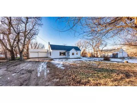895 7th St, Calhan, CO 80808