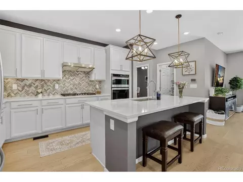 Kitchen - 23952 E Minnow Cir, Aurora, CO 80016 photo 2 of 5