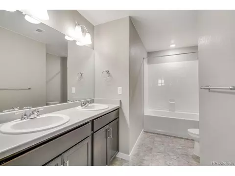 21822 E 8th Ave, Aurora, CO 80018 photo 22
