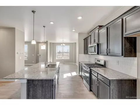 21822 E 8th Ave, Aurora, CO 80018 photo 6