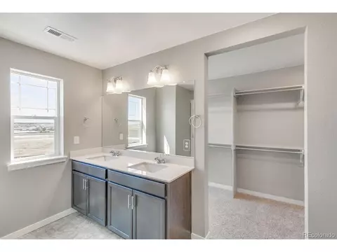 21822 E 8th Ave, Aurora, CO 80018 photo 23
