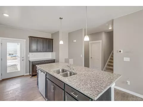 21822 E 8th Ave, Aurora, CO 80018 photo 9