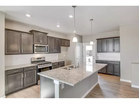21822 E 8th Ave, Aurora, CO 80018 photo 4