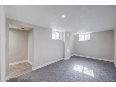 2643 N Jackson St, Denver, CO 80205 photo 25