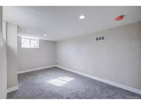 2643 N Jackson St, Denver, CO 80205 photo 24