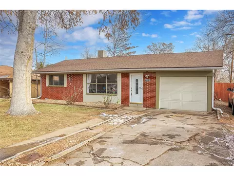 340 S Swadley St, Lakewood, CO 80228