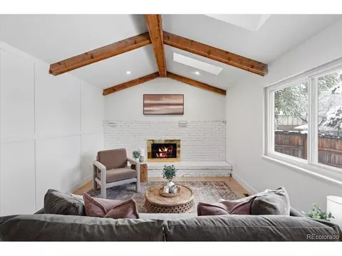 6174 S Lima Way, Englewood, CO 80111