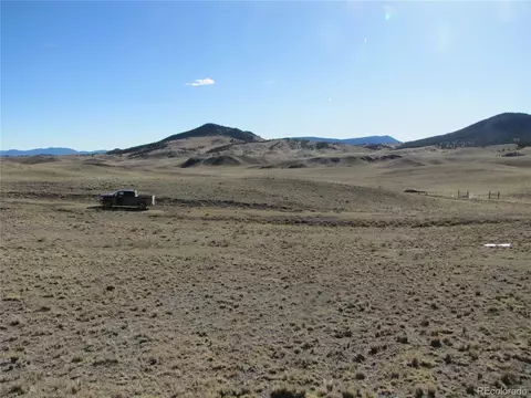 4523 Black Beaver Cir, Hartsel, CO 80449