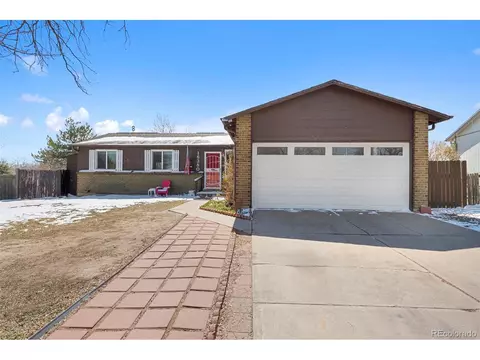 16380 E Bates Dr, Aurora, CO 80013 photo 2
