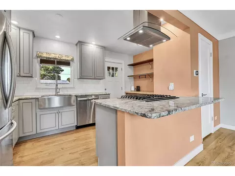 7501 E 21st Ave, Denver, CO 80207 photo 9