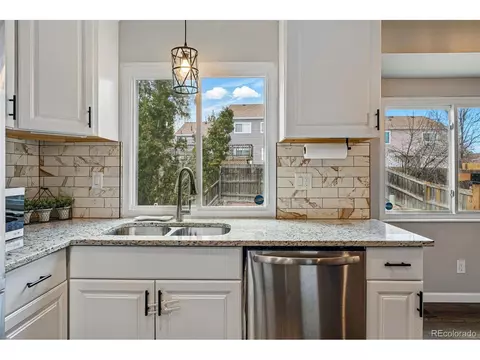 19820 E Amherst Dr, Aurora, CO 80013